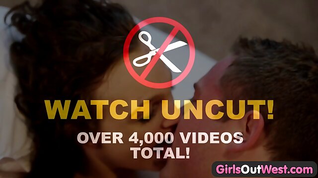 हड्डी हिंदी सेक्सी फुल मूवी वीडियो सेटर में एक ग्राहक उठाओ